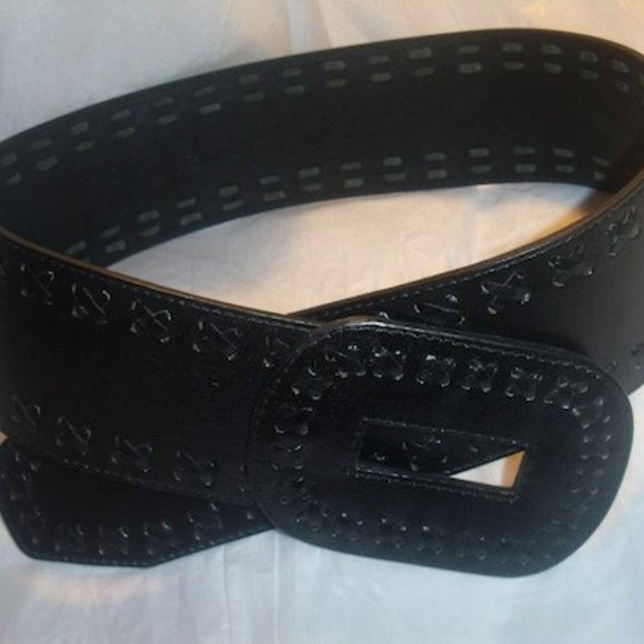 BLACK WIDE LEATHER BELT SIZE MEDIUM - Picture 3 of 9